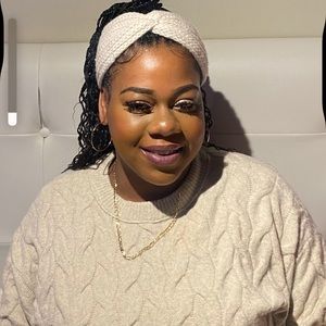 Meet your Posher, Iisha